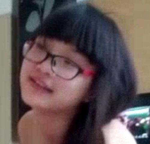 大学宿舍眼镜妹视频吃瓜,揭秘大学宿舍生活点滴