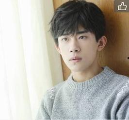 易烊千玺奇迹吃瓜群众视频,网友直呼太神奇！